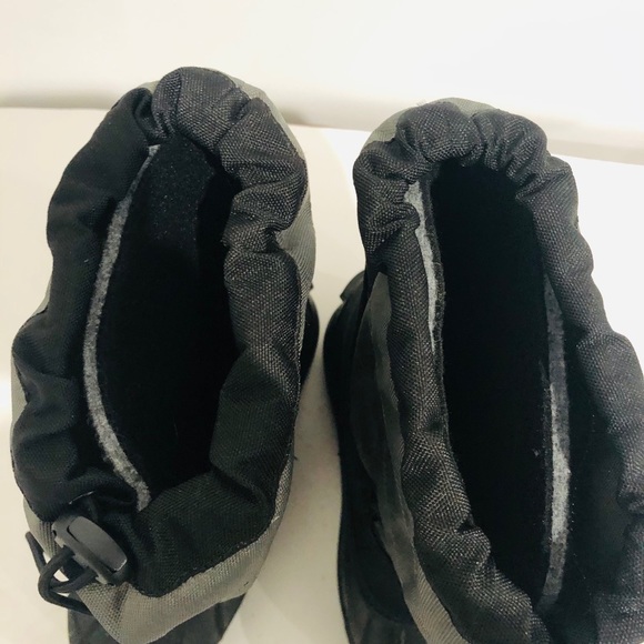 COLUMBIA SNOW BOOTS sz2 - Picture 7 of 8